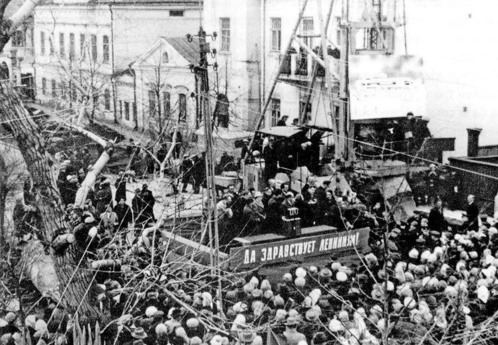 Митинг на улице Ульянова в честь строительства мемориала